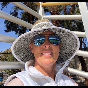 Meet your Posher, Erica